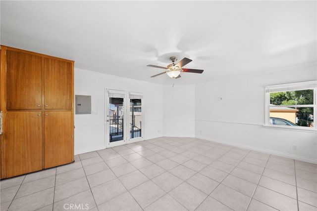10257 Mcvine Avenue, Sunland, CA 91040