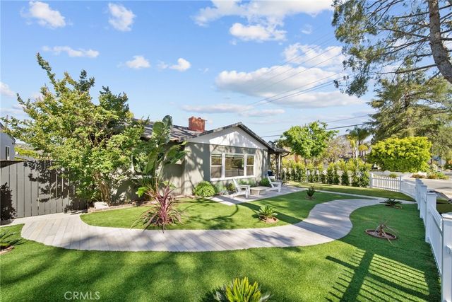 10257 Mcvine Avenue, Sunland, CA 91040