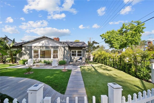 10257 Mcvine Avenue, Sunland, CA 91040