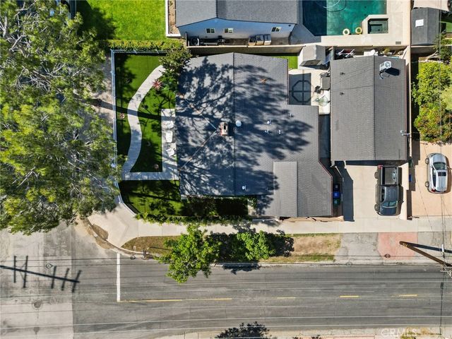10257 Mcvine Avenue, Sunland, CA 91040