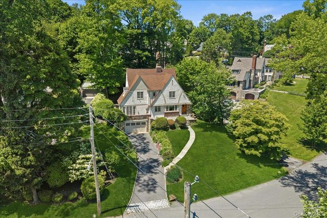311 Lyncroft Road, New Rochelle, NY 10804