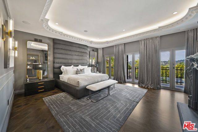 2463 Achilles Drive, Los Angeles, CA 90046