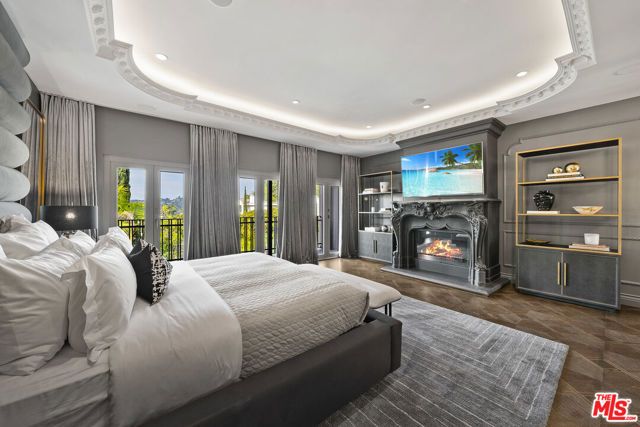 2463 Achilles Drive, Los Angeles, CA 90046