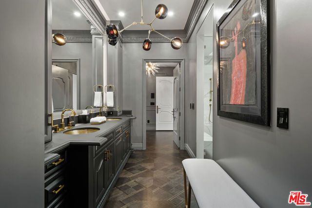 2463 Achilles Drive, Los Angeles, CA 90046