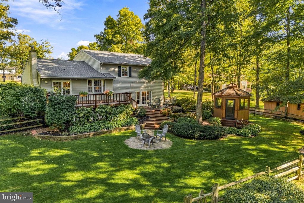 523 SAINT LAWRENCE WAY, FURLONG, PA 18925 — photo 2