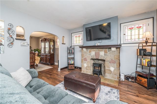 2616 Voelkel Ave, Dormont, PA 15216