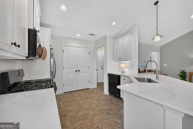 4826 Lost Creek Drive, Gainesville, GA 30504