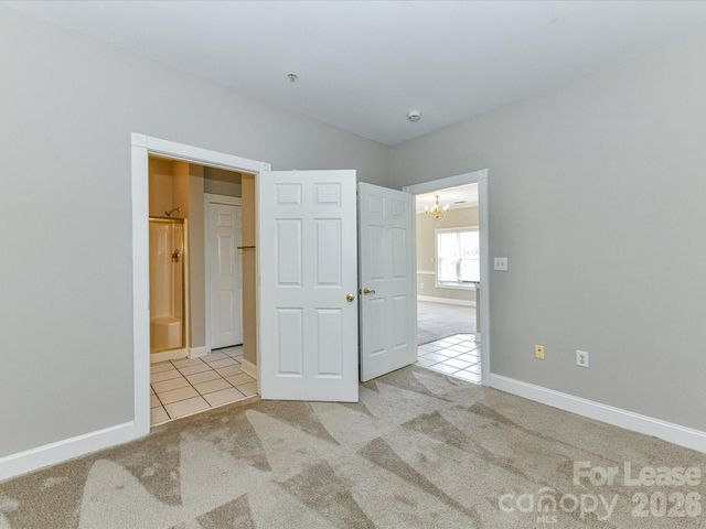 8658 Coralbell Lane, Charlotte, NC 28213