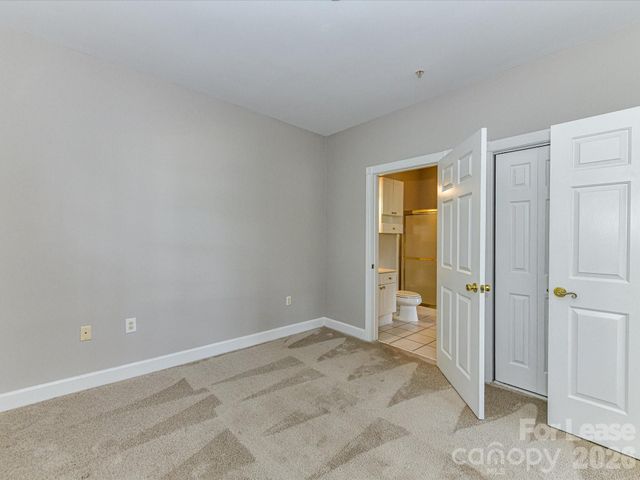 8658 Coralbell Lane, Charlotte, NC 28213