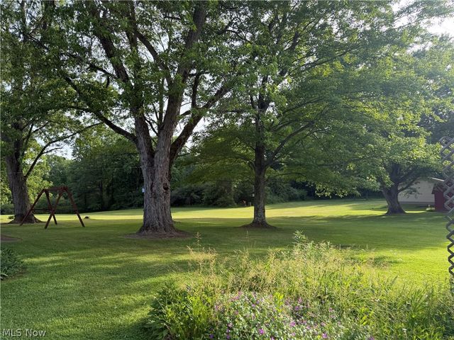 2849 Hoagland Blackstub Road, Cortland, OH 44410