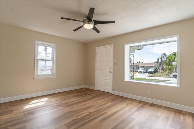 4763 21ST AVENUE N, St Petersburg, FL 33713