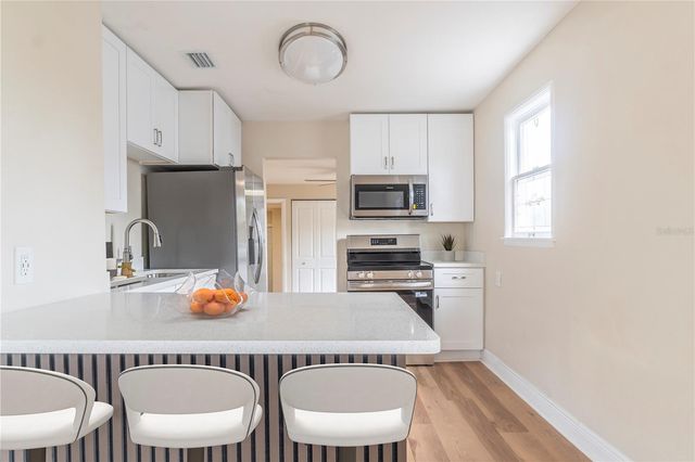 4763 21ST AVENUE N, St Petersburg, FL 33713