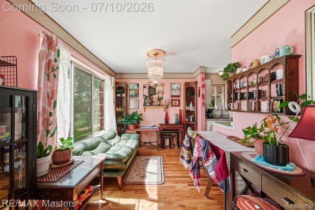 29606 Hoover Road 606, Warren, MI 48093