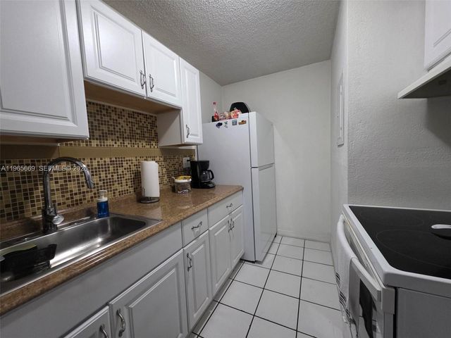 7421 SW 152nd Avenue 9-101, Miami, FL 33193