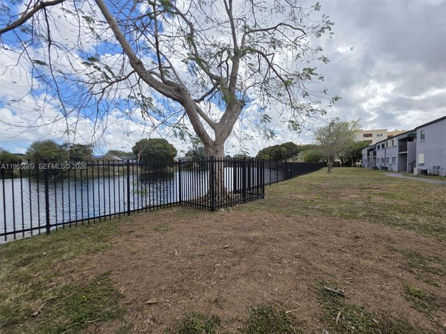 7421 SW 152nd Avenue 9-101, Miami, FL 33193