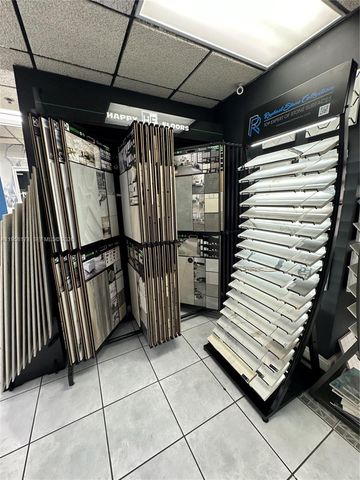 DORAL, Doral, FL 33166