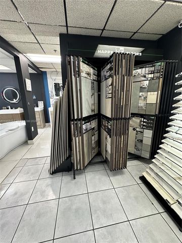 DORAL, Doral, FL 33166