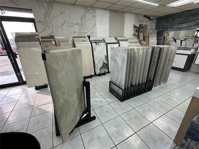 DORAL, Doral, FL 33166