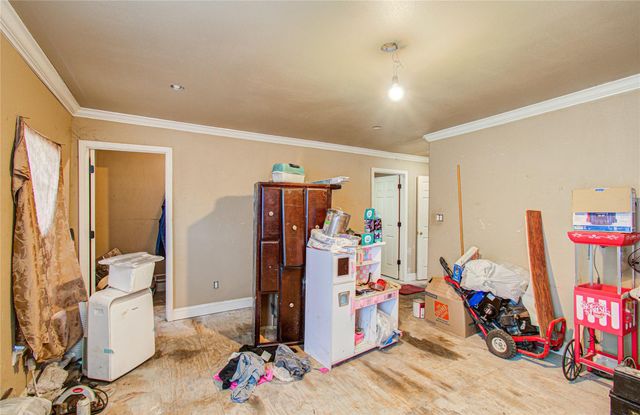 5011 Cresthaven Circle, Houston, TX 77048