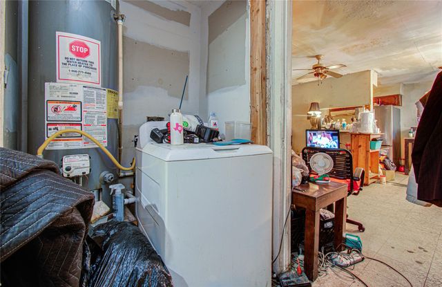 5011 Cresthaven Circle, Houston, TX 77048