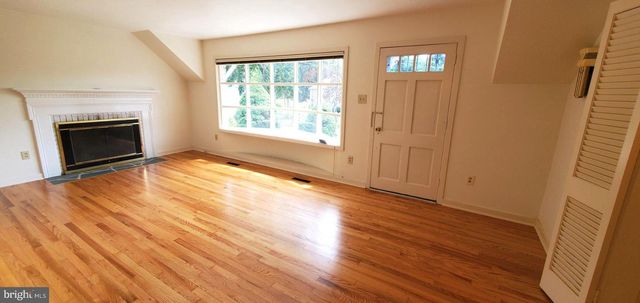 211 WOOD ST, Harrisburg, PA 17109