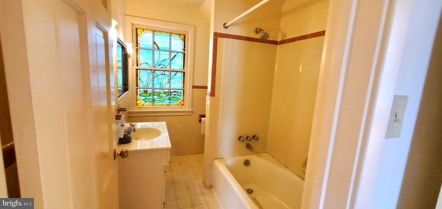211 WOOD ST, Harrisburg, PA 17109