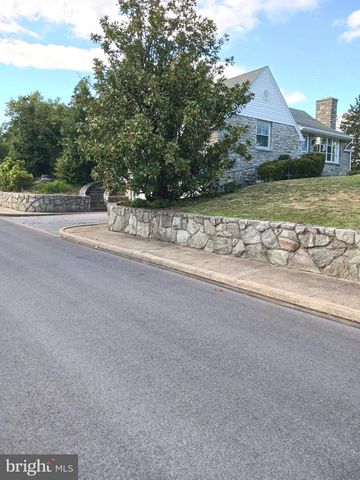 211 WOOD ST, Harrisburg, PA 17109