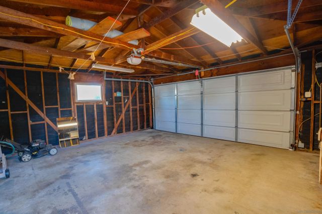 370 Tamarack Ave, Carlsbad, CA 92008