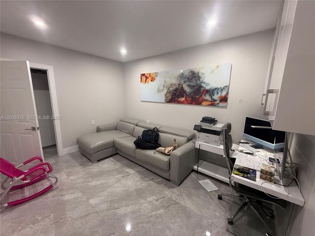 9721 SW 162nd Ct, Miami, FL 33196