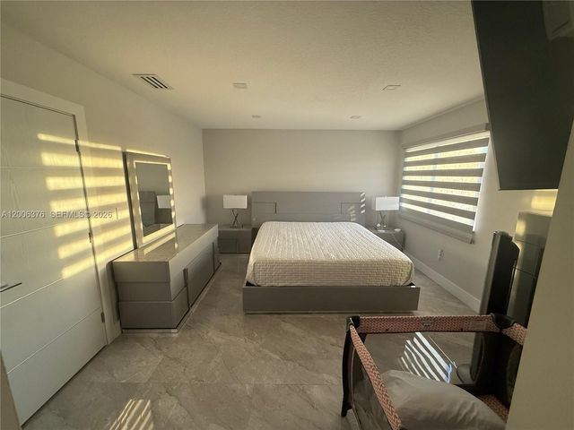 9721 SW 162nd Ct, Miami, FL 33196