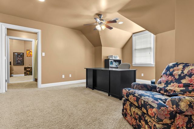 538 Houston Oaks Drive, Paris, KY 40361