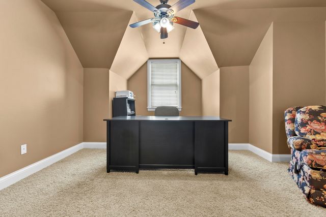538 Houston Oaks Drive, Paris, KY 40361