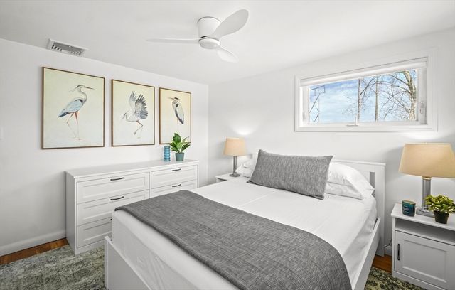 67 Montgomery Rd, Swansea, MA 02777
