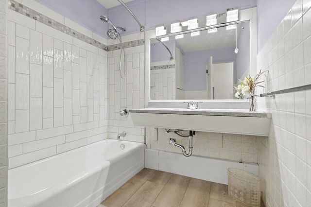 52511 Lynnewood Avenue, South Bend, IN 46628