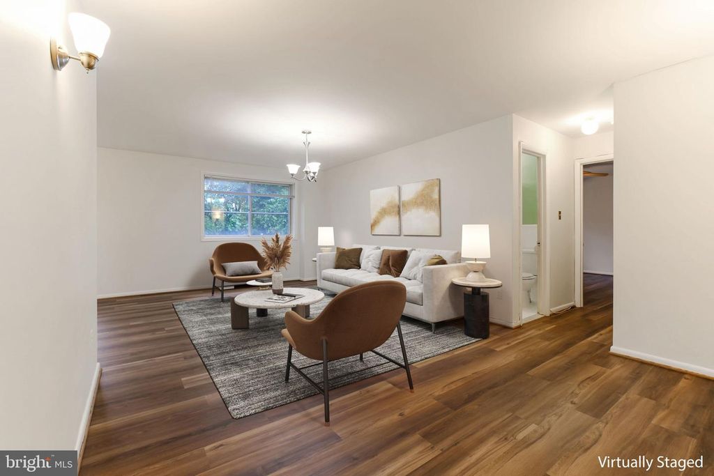 Image 1 of property listing at 5101 8TH RD. S #102, Arlington, VA 22204