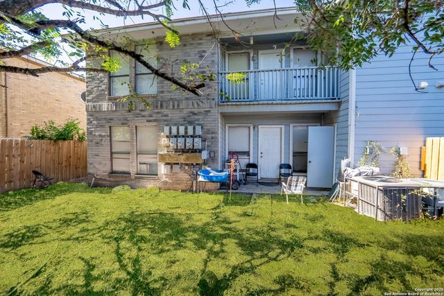 7568 Windsor Oaks, San Antonio, TX 78239