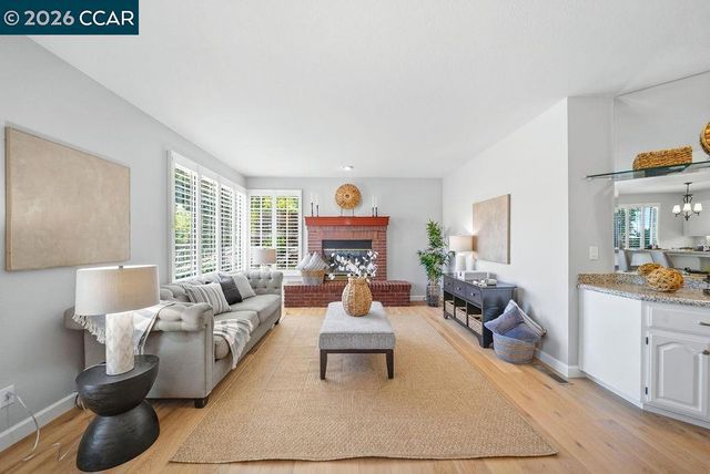 3051 Miwok Way, Clayton, CA 94517