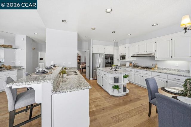 3051 Miwok Way, Clayton, CA 94517