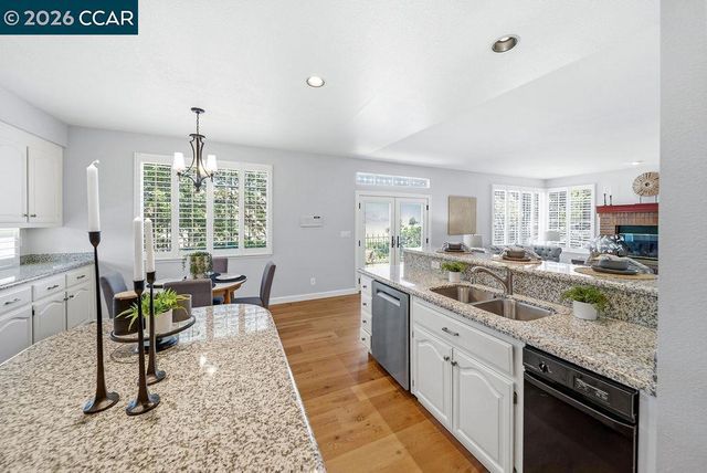 3051 Miwok Way, Clayton, CA 94517