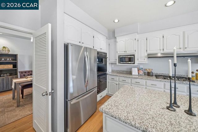 3051 Miwok Way, Clayton, CA 94517