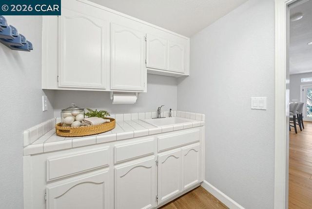 3051 Miwok Way, Clayton, CA 94517