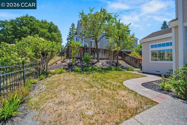3051 Miwok Way, Clayton, CA 94517
