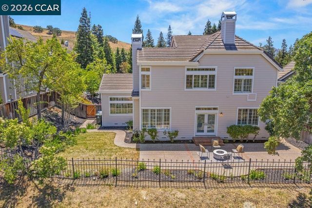 3051 Miwok Way, Clayton, CA 94517