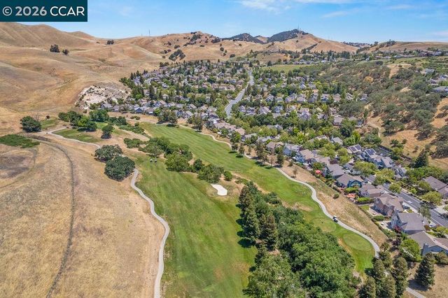 3051 Miwok Way, Clayton, CA 94517