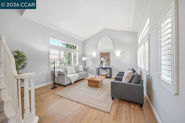 3051 Miwok Way, Clayton, CA 94517