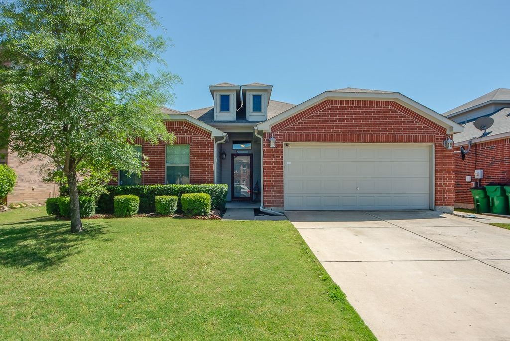 8812 Trailblazer Drive, Cross Roads, TX 76227 — exterior