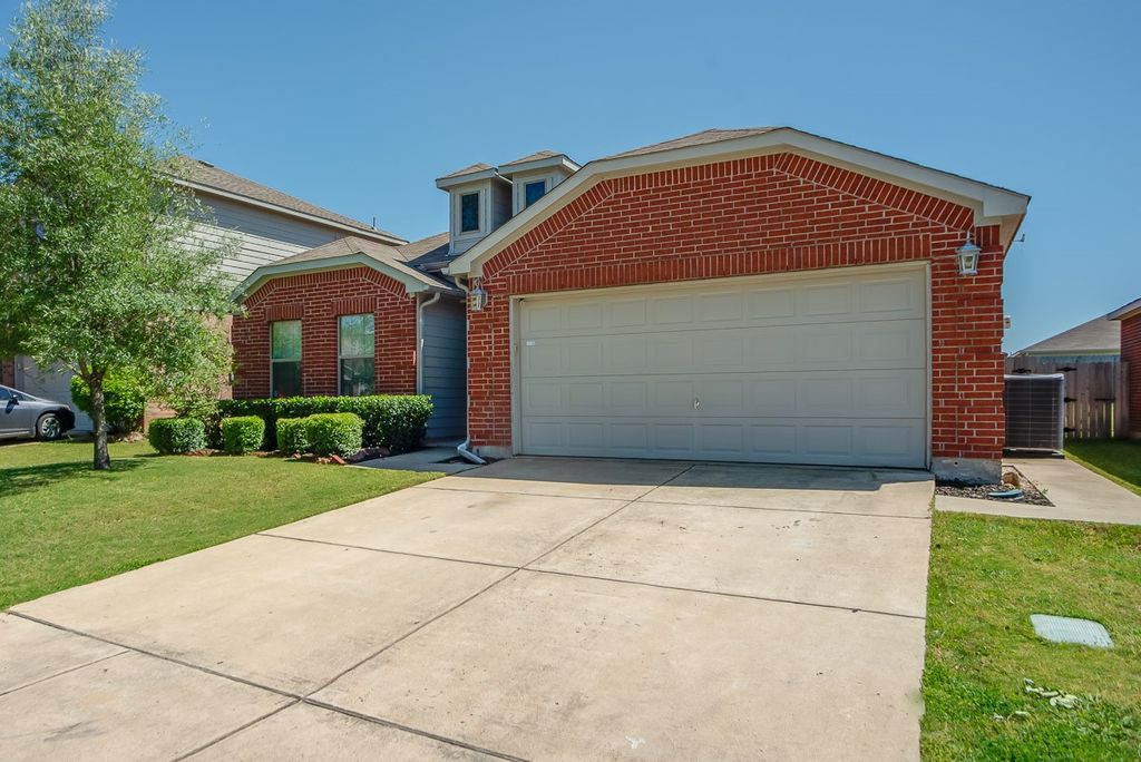 8812 Trailblazer Drive, Cross Roads, TX 76227 — photo 2