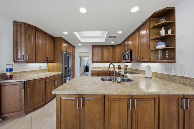 27 Cornell Drive, Rancho Mirage, CA 92270