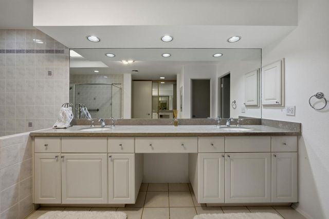 27 Cornell Drive, Rancho Mirage, CA 92270