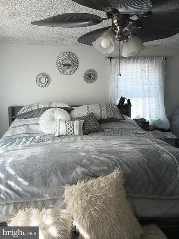 53 GENESEE LN, Willingboro, NJ 08046